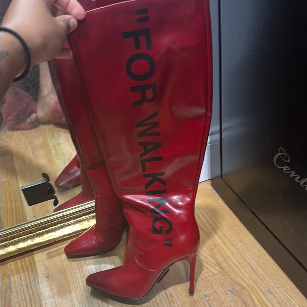 Off-White Red Heeled Boots Stiletto Pointed Toe - Picture 3 of 4